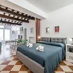 Casa Camilla - Arty Nel Centro Storico Parma