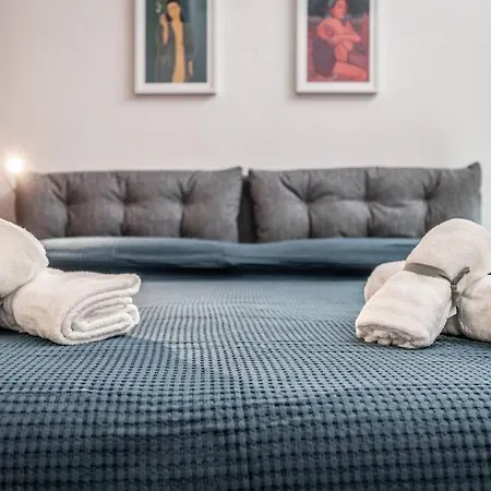 Casa Camilla - Arty Nel Centro Storico דירה *