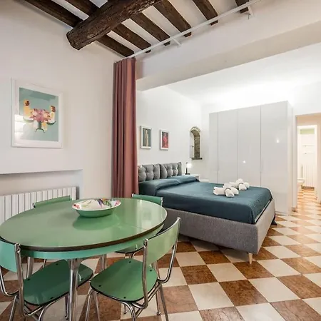 Apartment Casa Camilla - Arty Nel Centro Storico Parma
